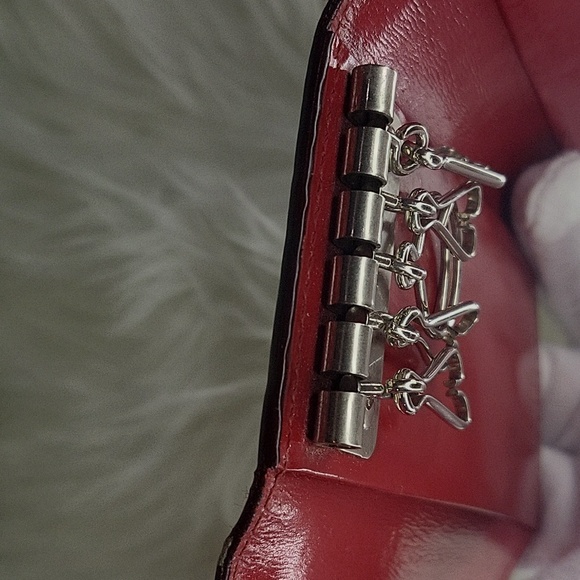 Burberry key holder red case 5 rings - Picture 10 of 17